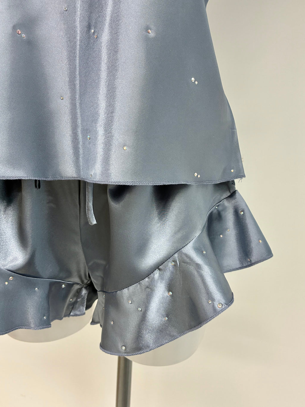 Faux satin crystal ruffle shorts 2 piece set