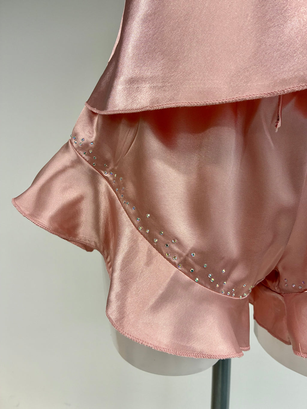 Faux satin crystal ruffle shorts 2 piece set